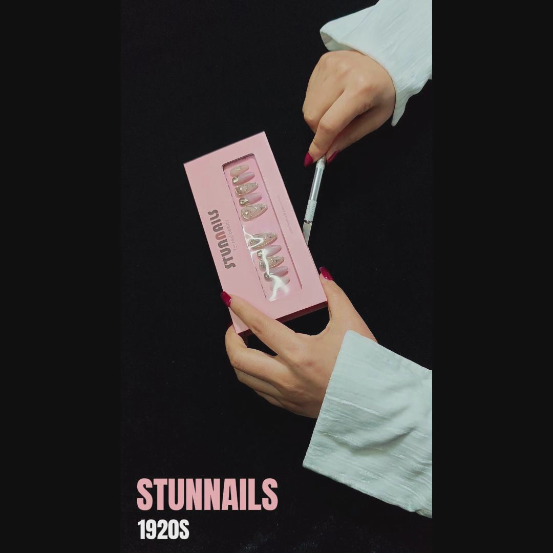 stunnails acrylic press on nails Almond 1920s