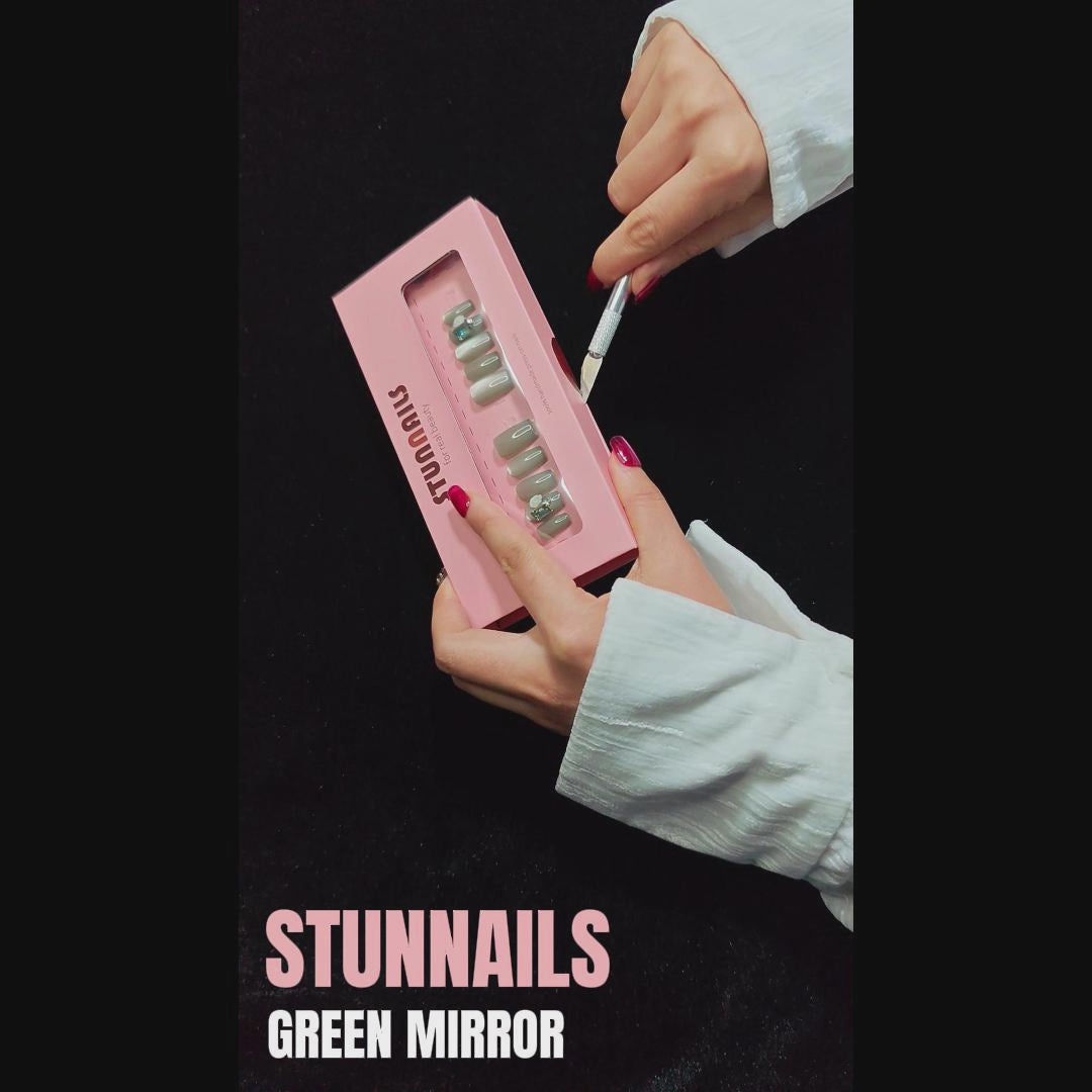 stunnails acrylic press on nails Square Coffin Green mirror