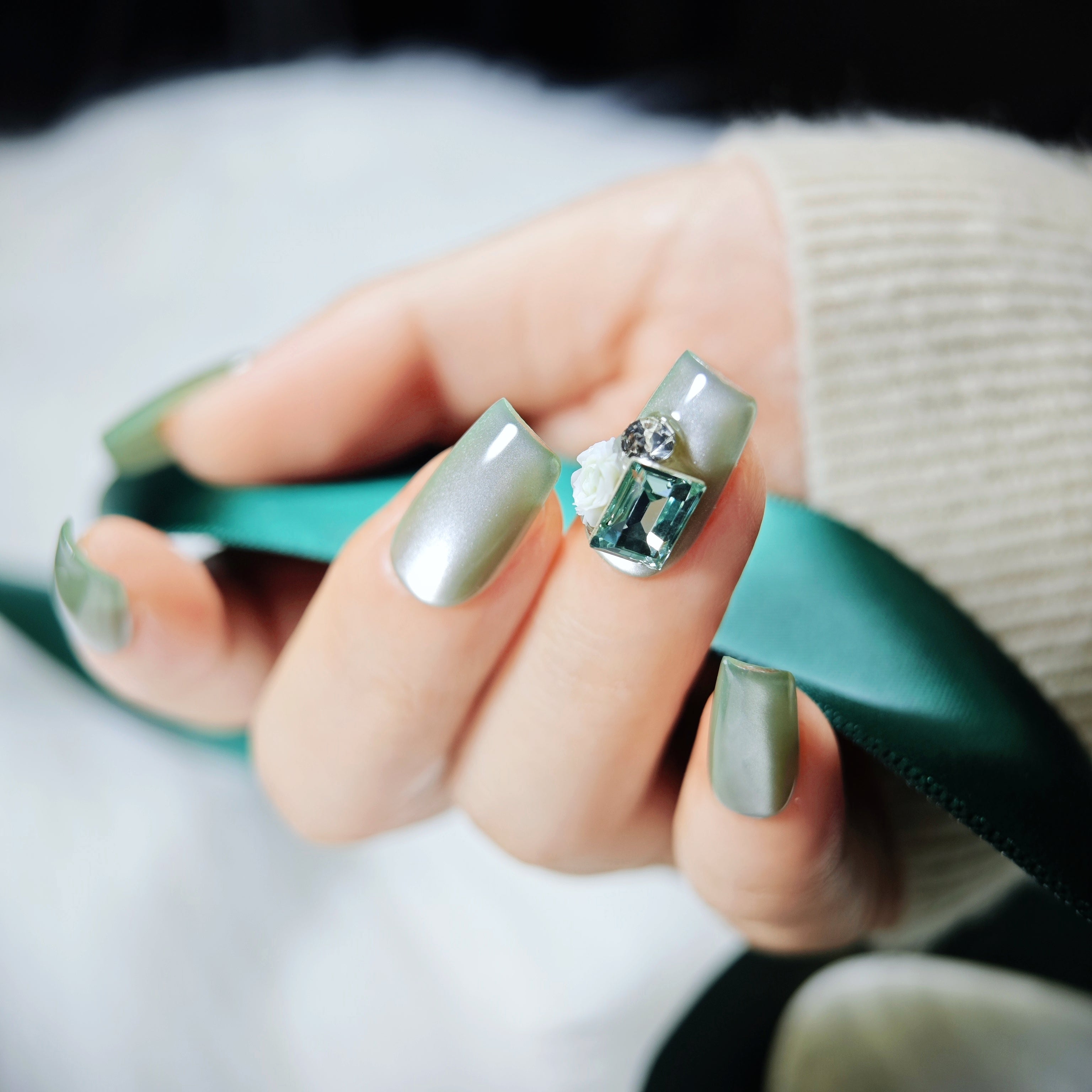 stunnails acrylic press on nails Square Coffin Green mirror