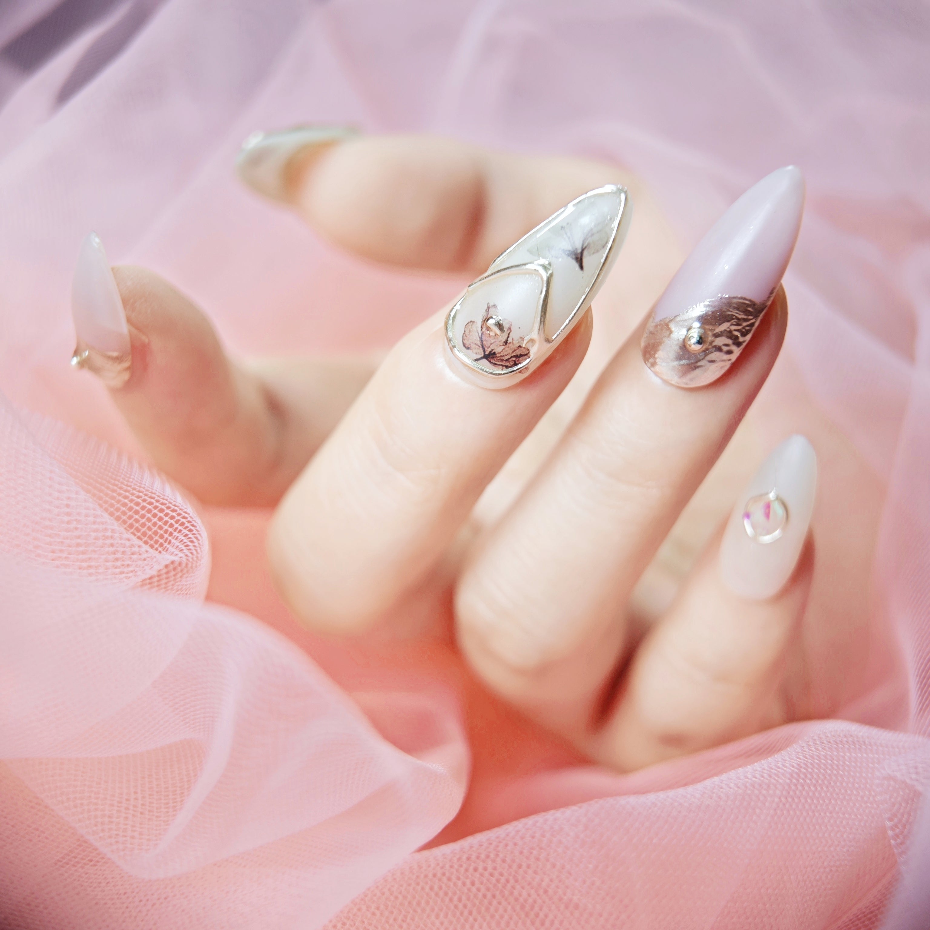 stunnails  acrylic press on nails Almond 1920s
