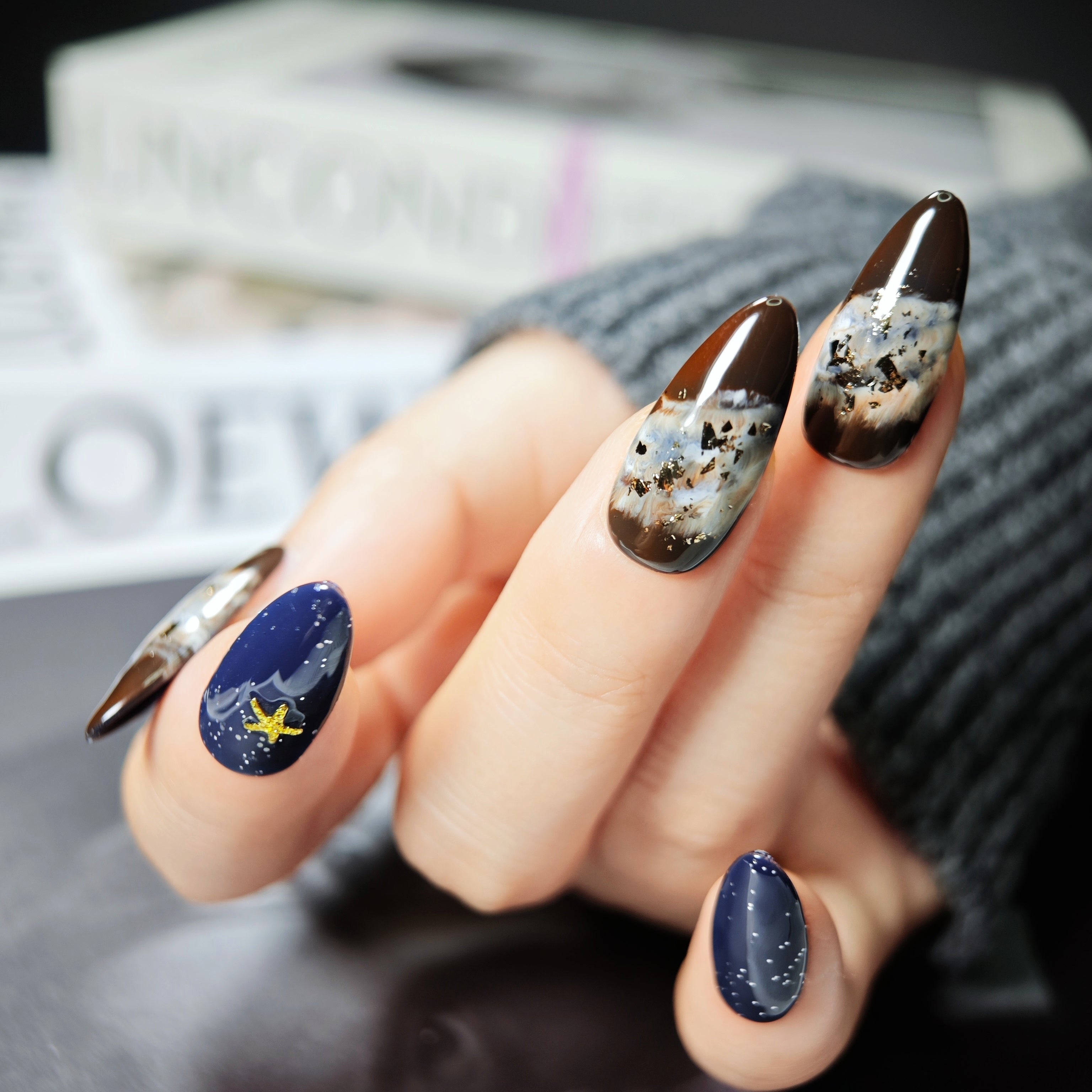stunnails  acrylic press on nails Almond Midnight opera
