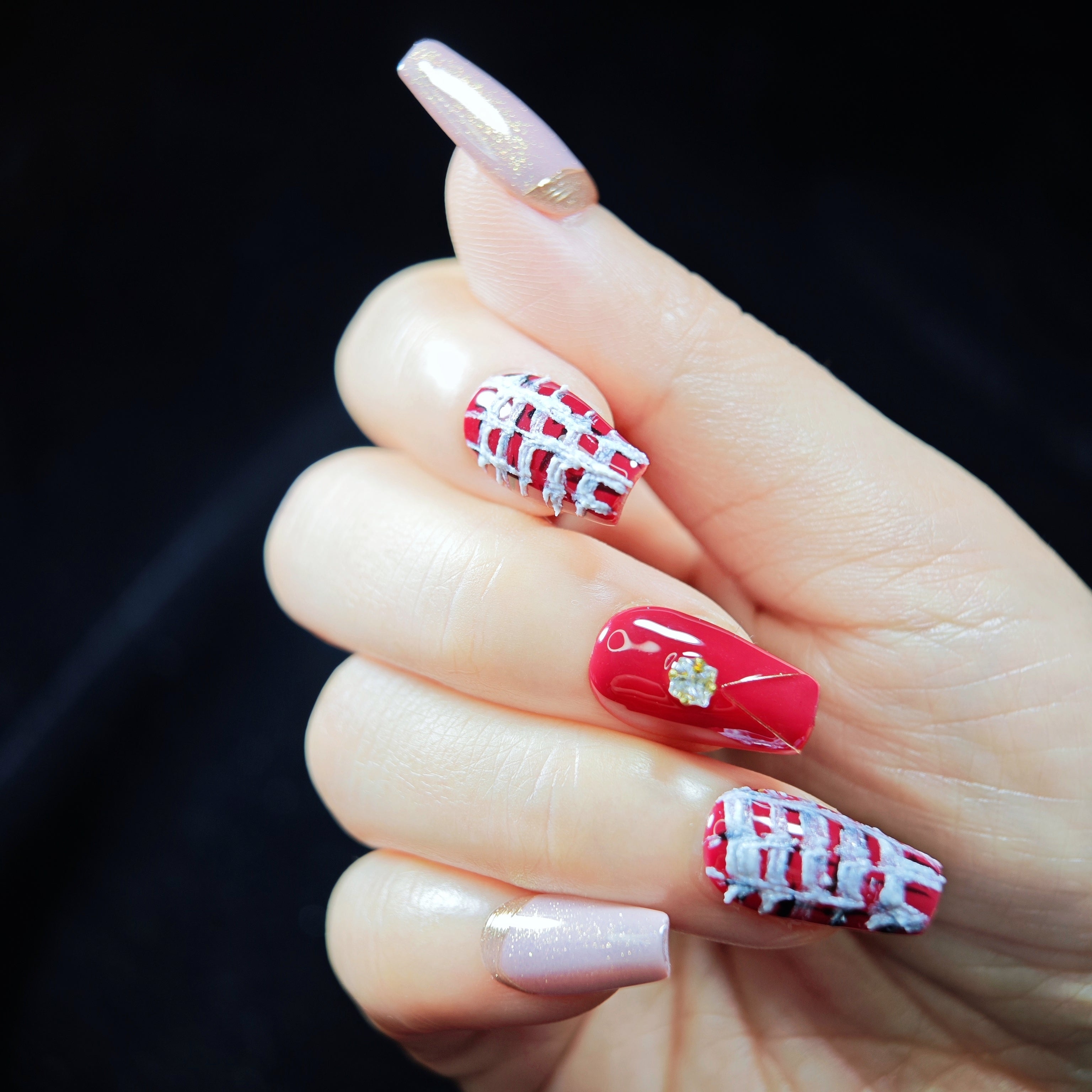 stunnails  acrylic press on nails Coffin Chanel's pink
