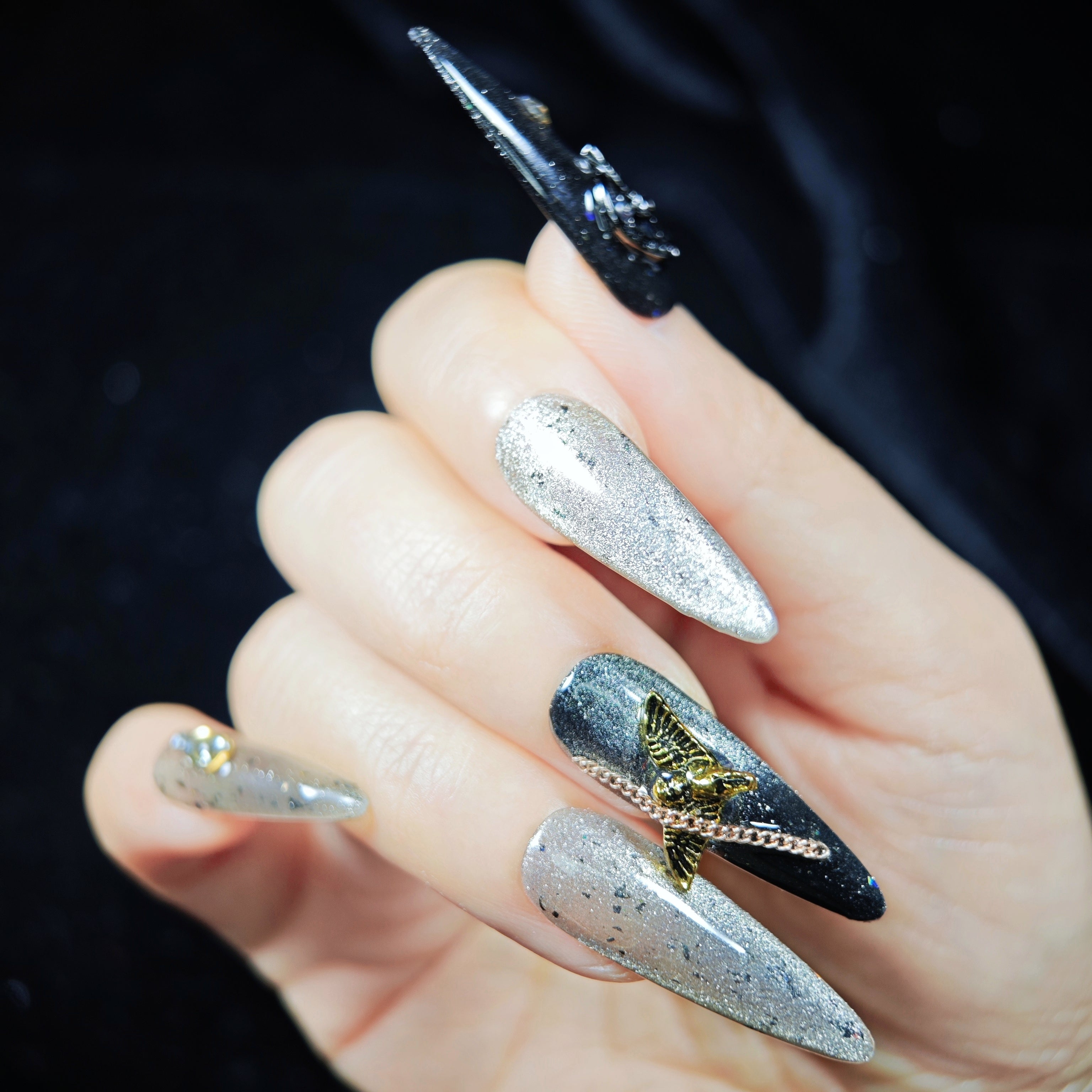 stunnails  acrylic press on nails Stiletto Dark bat
